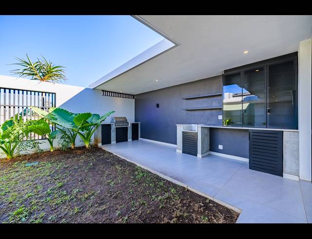 4 BEDROOM HOUSE FOR SALE IN ZULULAMI LUXURY COASTAL ESTATE